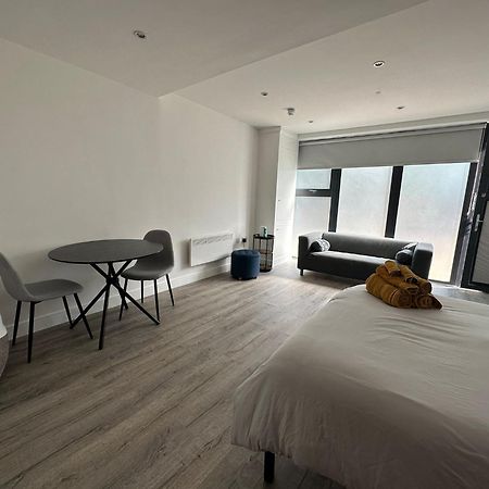 Modern Studio Flat Near Highbury & Islington Station 伦敦 外观 照片