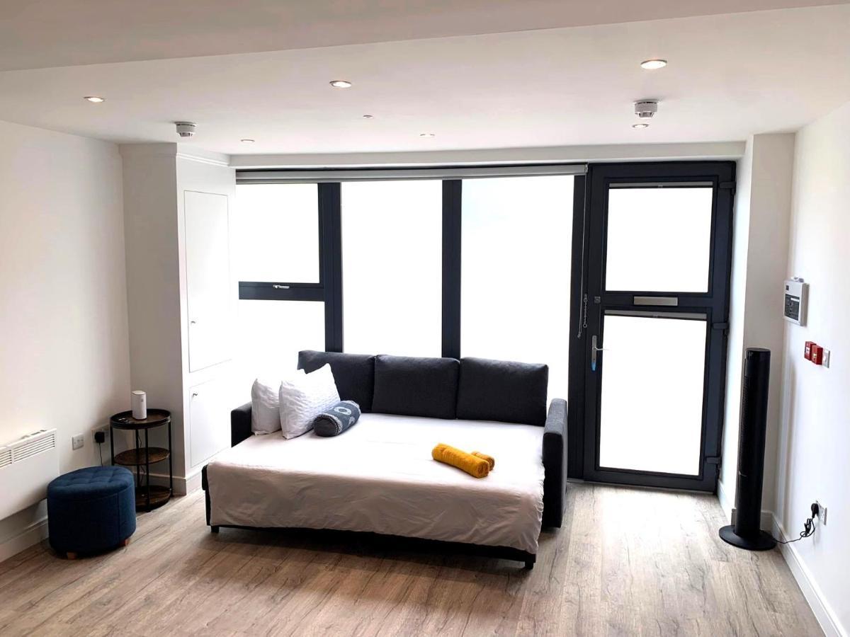 Modern Studio Flat Near Highbury & Islington Station 伦敦 外观 照片