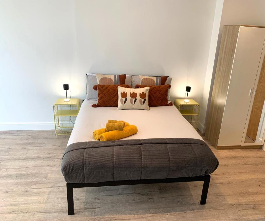 Modern Studio Flat Near Highbury & Islington Station 伦敦 外观 照片