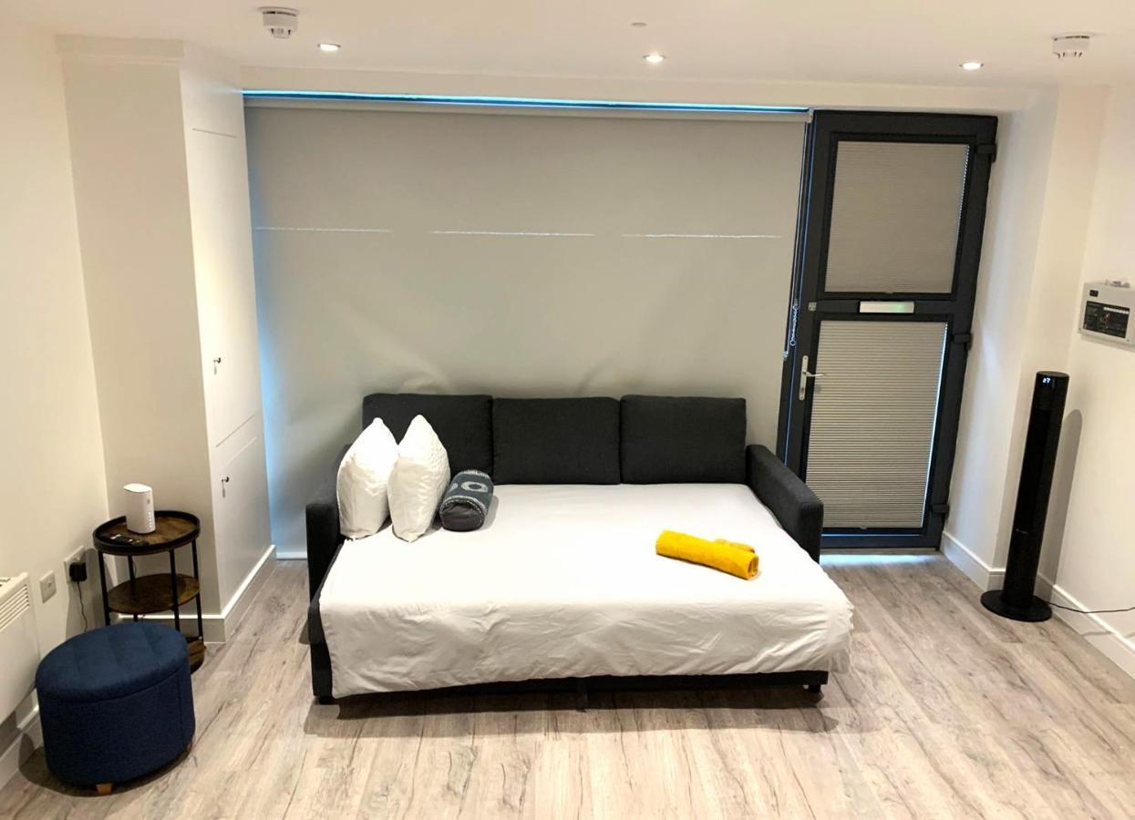 Modern Studio Flat Near Highbury & Islington Station 伦敦 外观 照片