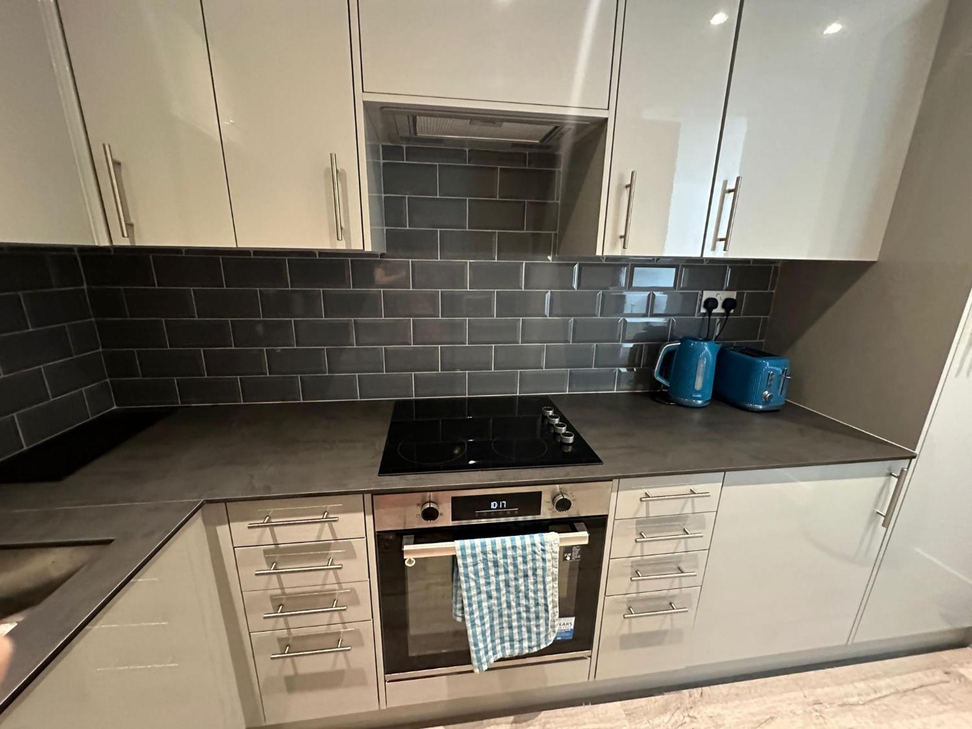 Modern Studio Flat Near Highbury & Islington Station 伦敦 外观 照片