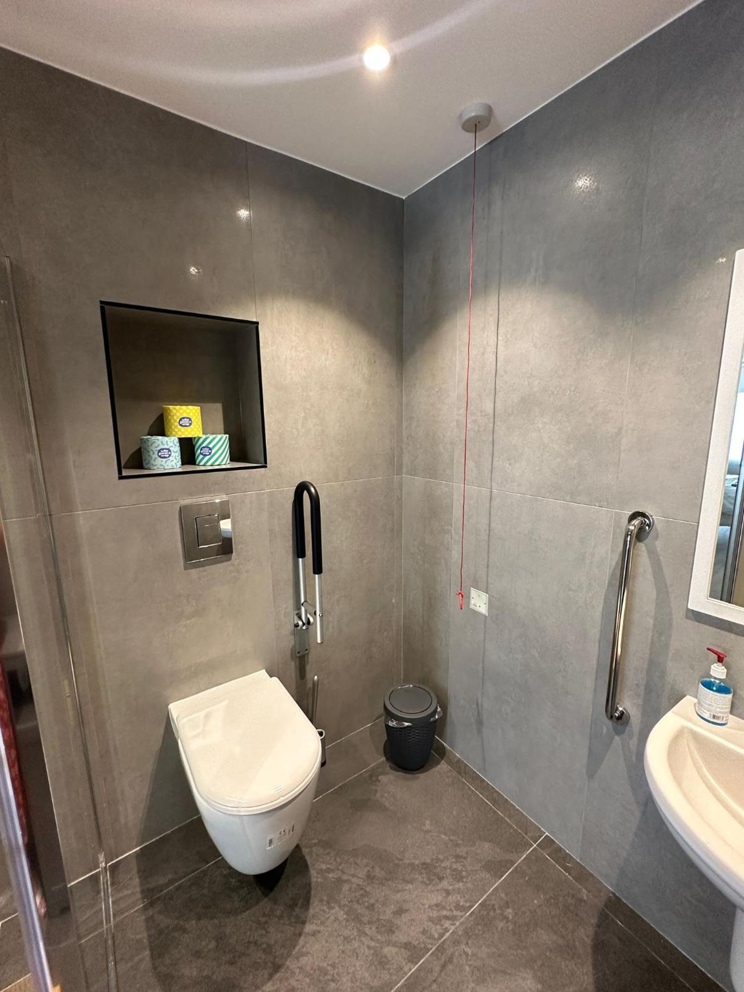 Modern Studio Flat Near Highbury & Islington Station 伦敦 外观 照片